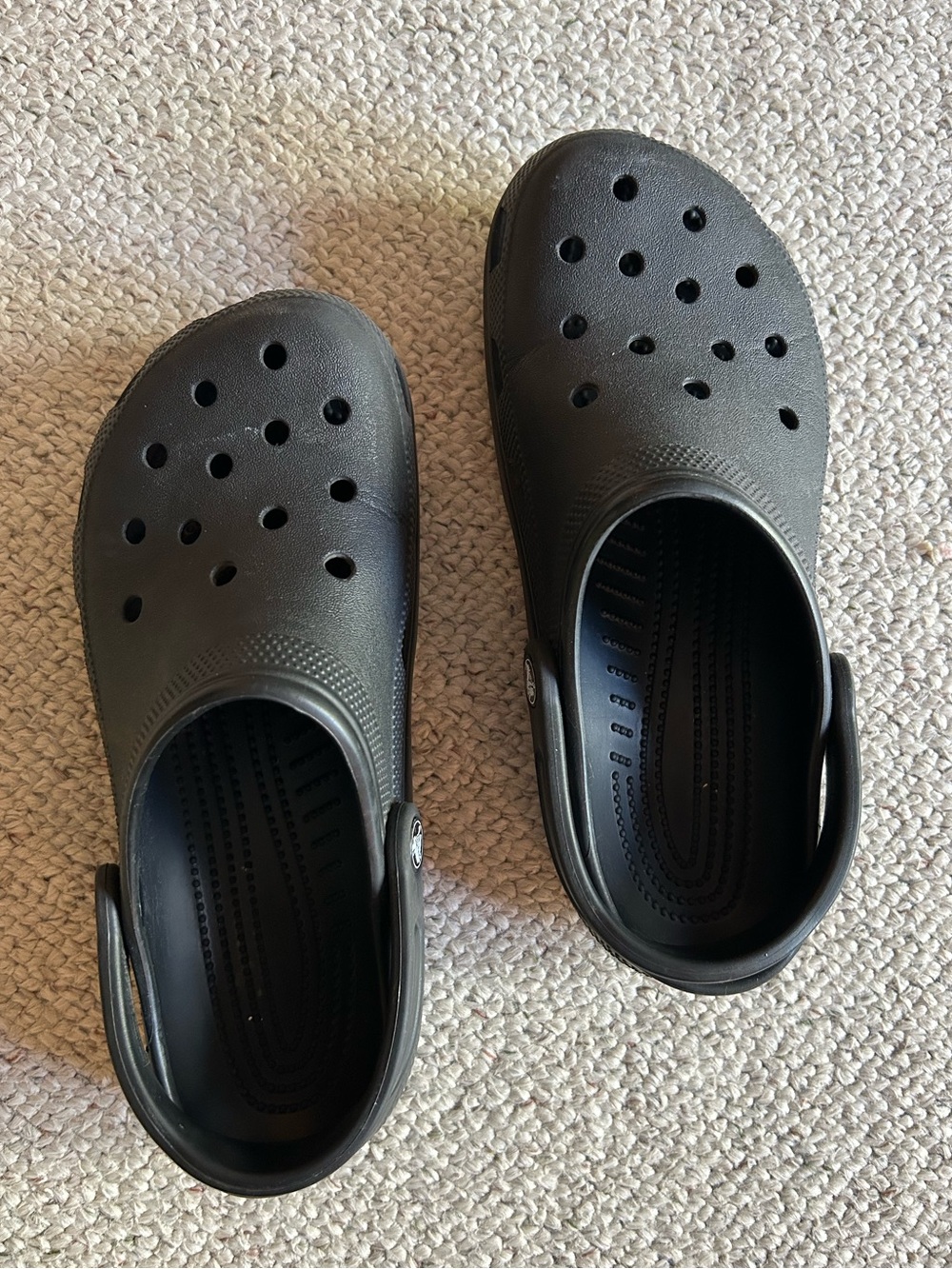 CROCS Classic Black Clogs